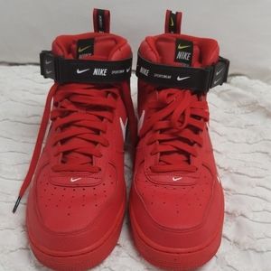 Air Force 1 Mid '07 LV8 'Overbranding'